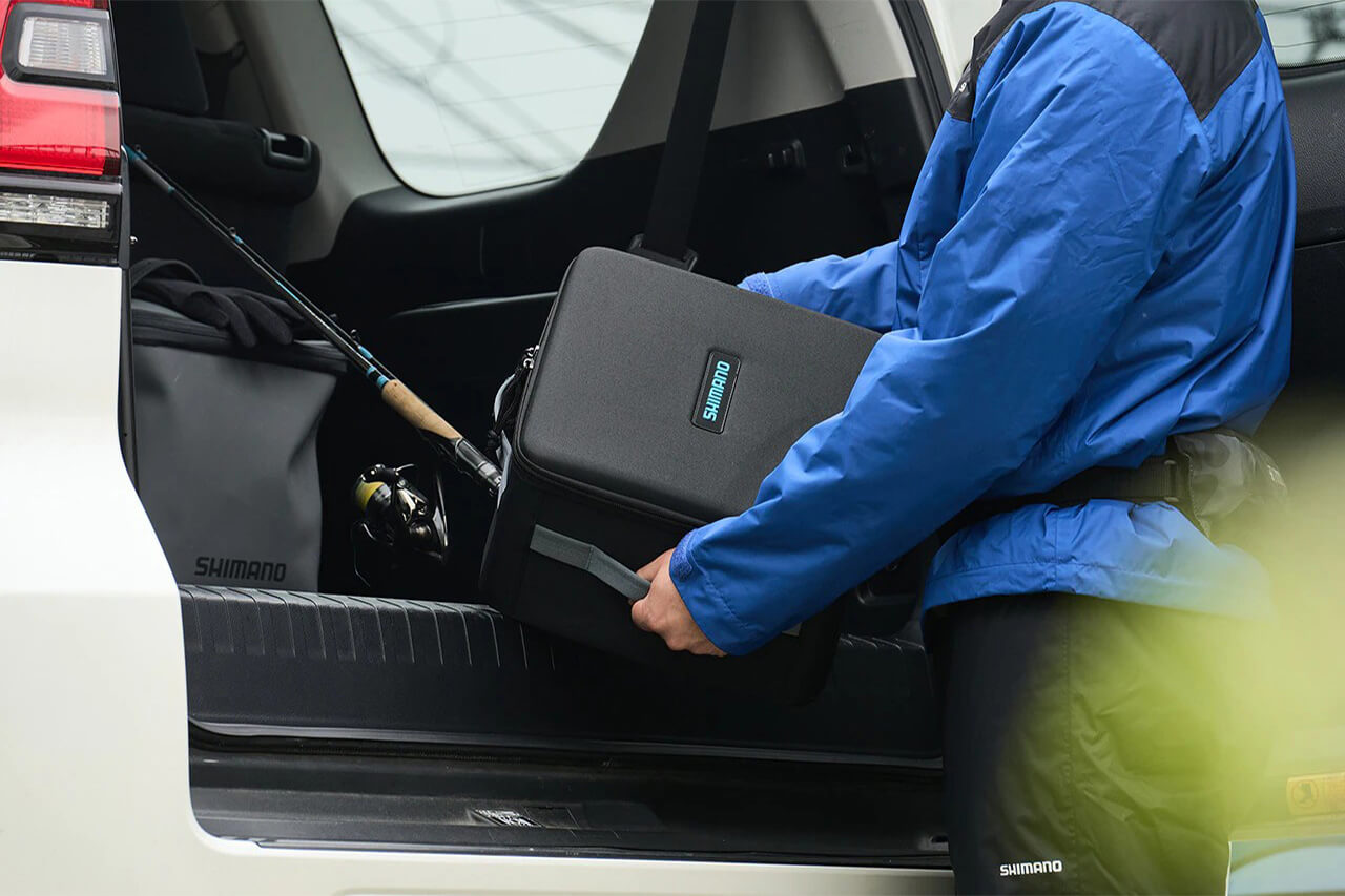 ｜シマノから発売される“専用リールケース”。大手メーカーが細部までこだわりぬいた逸品。絶対にリールを傷つけたくないあなたに。