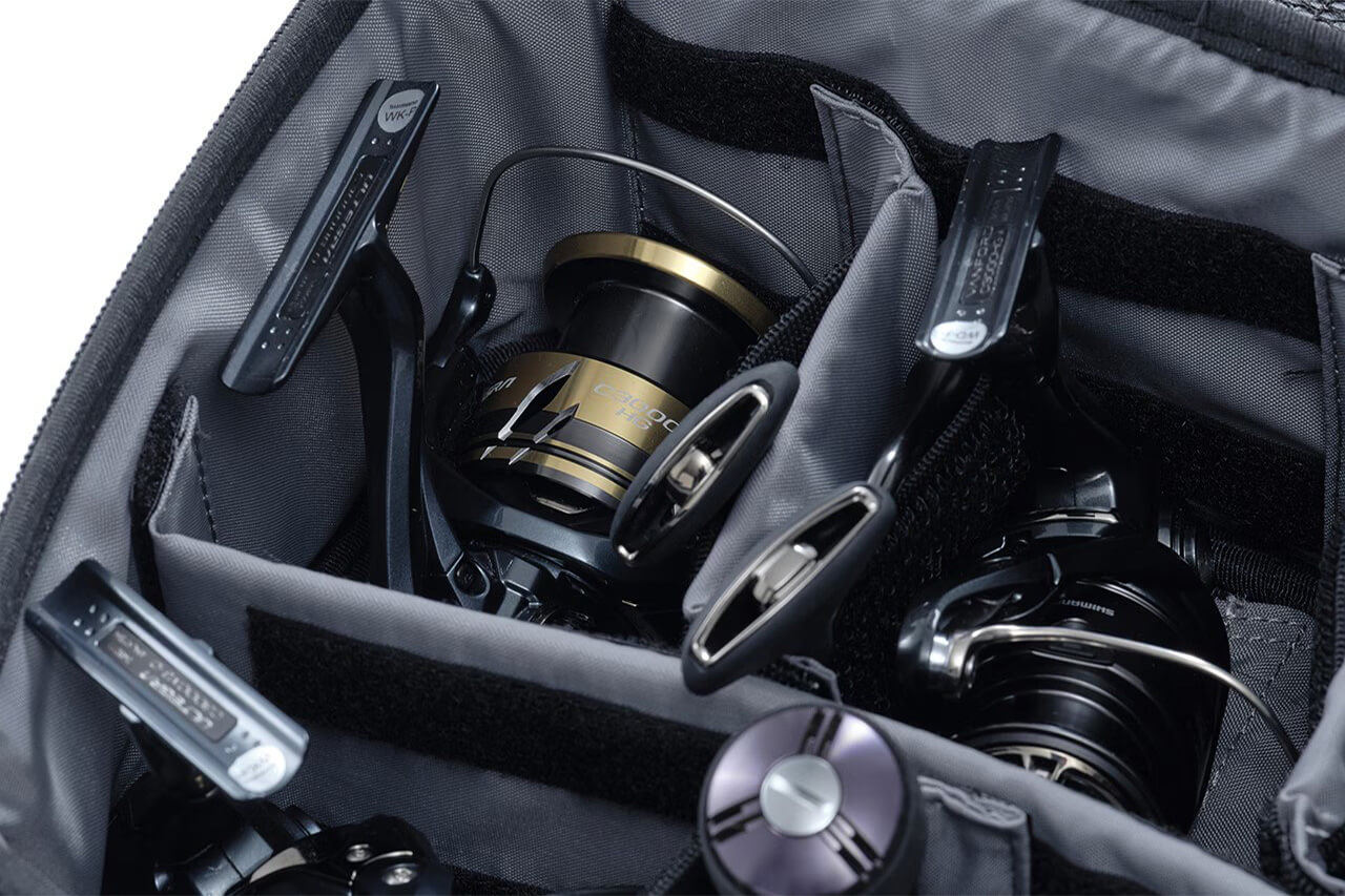 ｜シマノから発売される“専用リールケース”。大手メーカーが細部までこだわりぬいた逸品。絶対にリールを傷つけたくないあなたに。