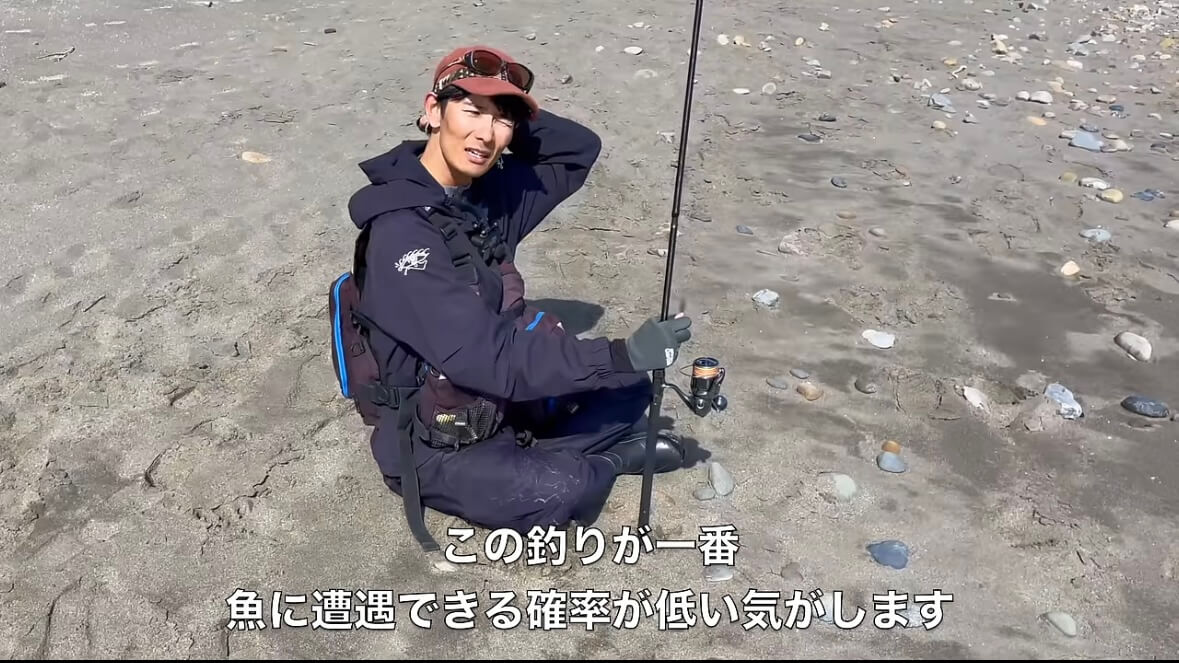 ｜「キタ！キタ！」「ヤバいなコレ。」宮崎県の砂浜でユーチューバーが“幻の巨大魚”捕獲。しかし…。「素直に喜べないところもある…」