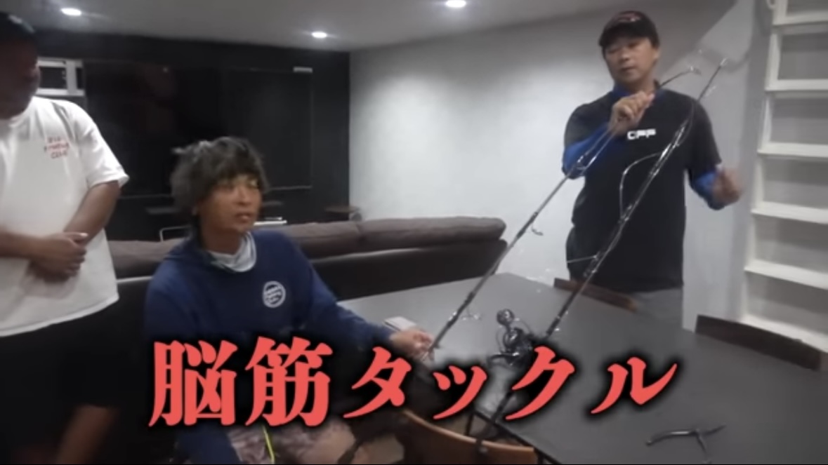 ｜「サムネ詐欺かと思った」「無事でよかったわ…」カヤックで“まさかの巨大魚”に挑む。死亡例すらある危険な釣り。
