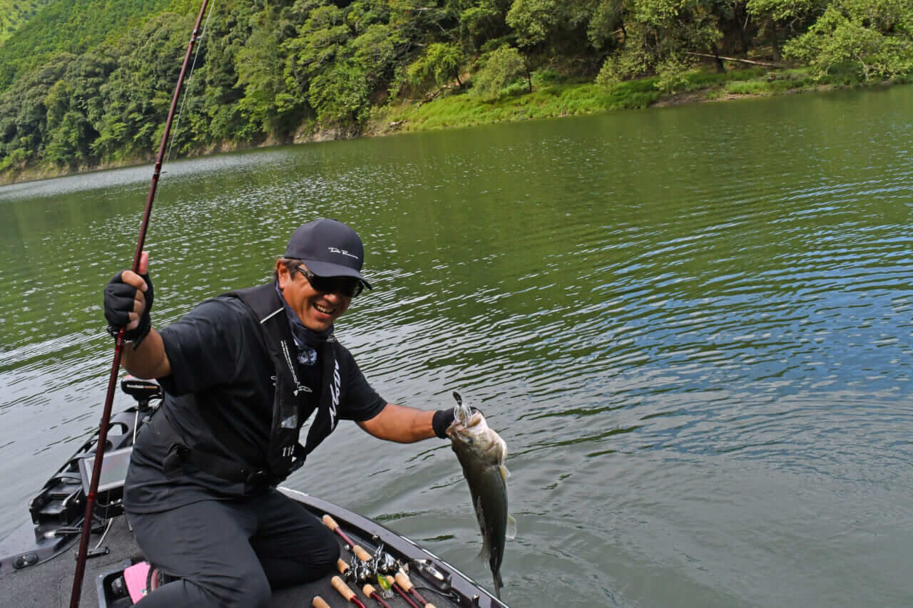 ｜『バス釣り上達100のヒント』CH.12「変化するバスフィッシング。大切なことは今も昔も取捨選択!?」【帰ってきた、シン・ネバギバ。】清水盛三、インタビュー連載!!