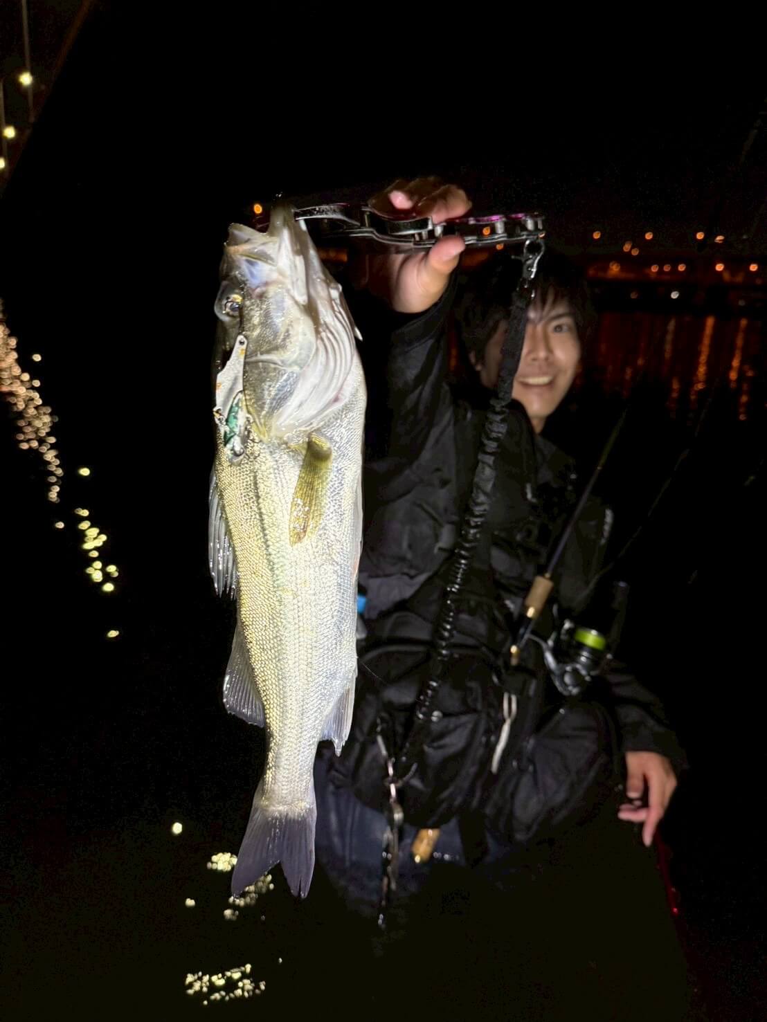 |「全身全霊でオススメです」デイゲームもナイトゲームも。この2つのルアーを使い分けてみてください。