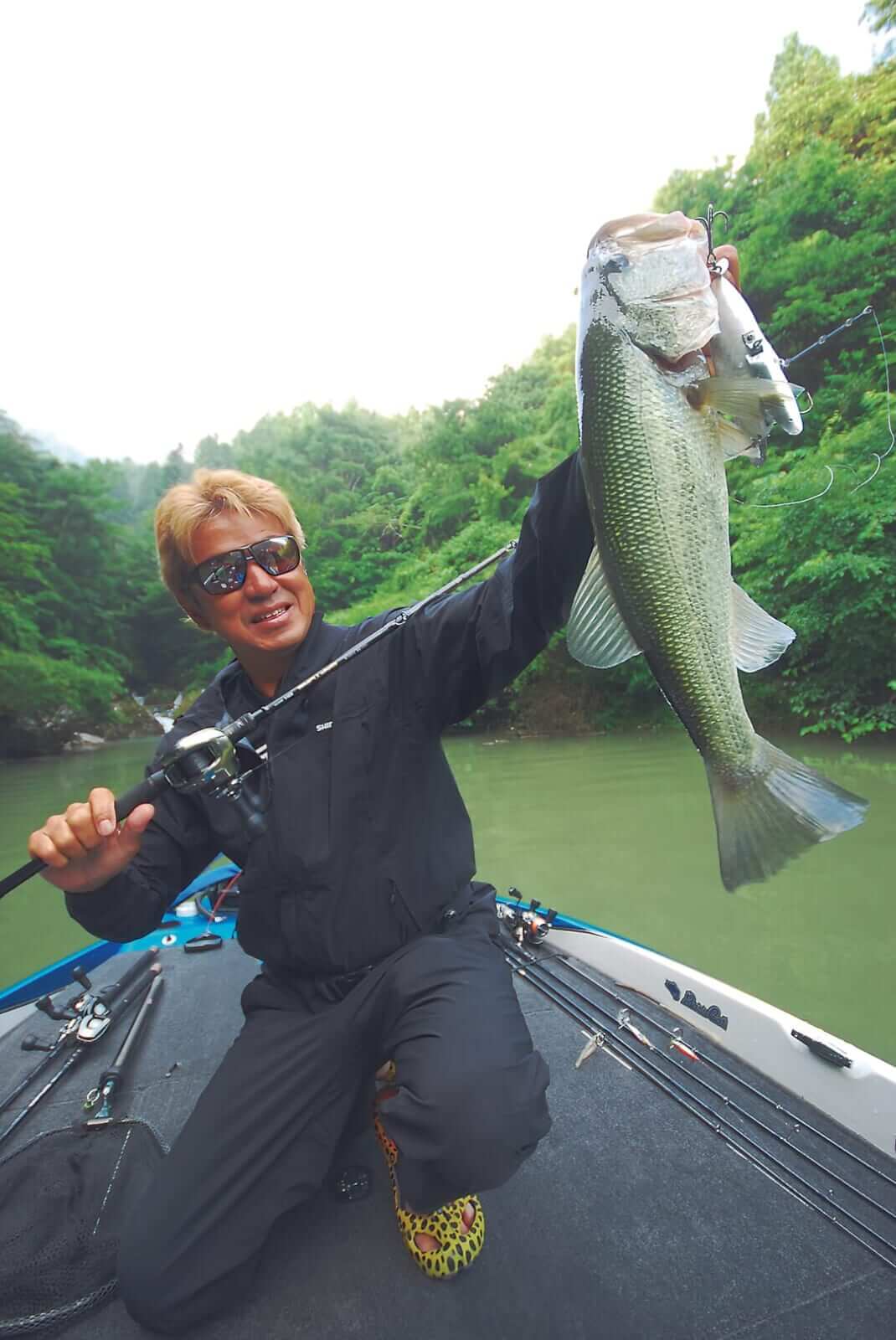 |台風一過などのバス釣りならやっぱりビッグベイト!強波動で濁りも豪雨もものともしない!