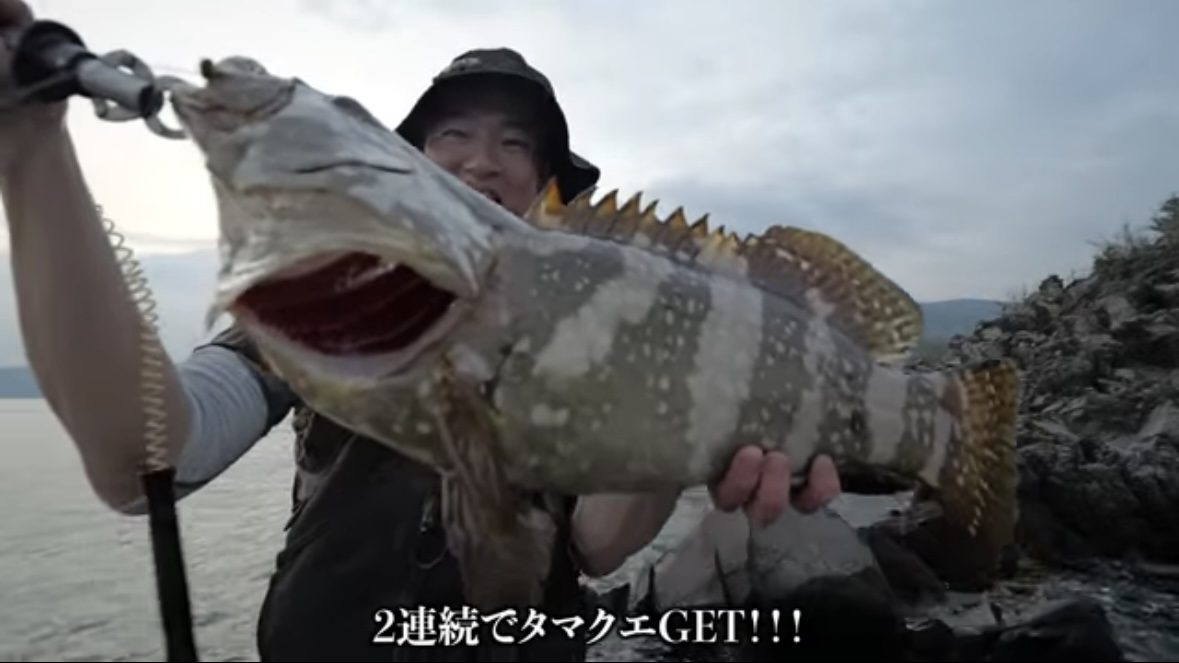 ｜「キタ！キタ！」「自然界には存在しないはずなのに…」事故で逃げ出した“人工怪魚”が潜む海。釣りあげるべく泊まり込みで狙ったら、まさかの結果に…。