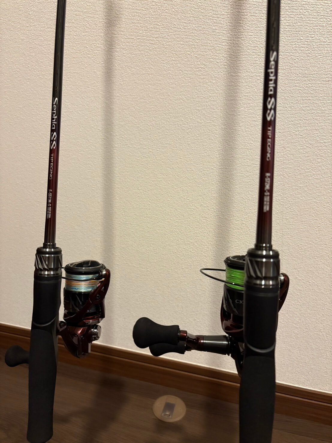 ｜「えっ…マジで？ めっちゃ釣れる…」アオリイカがヤバい！ 女性漁師が良型のイカをキャッチ！