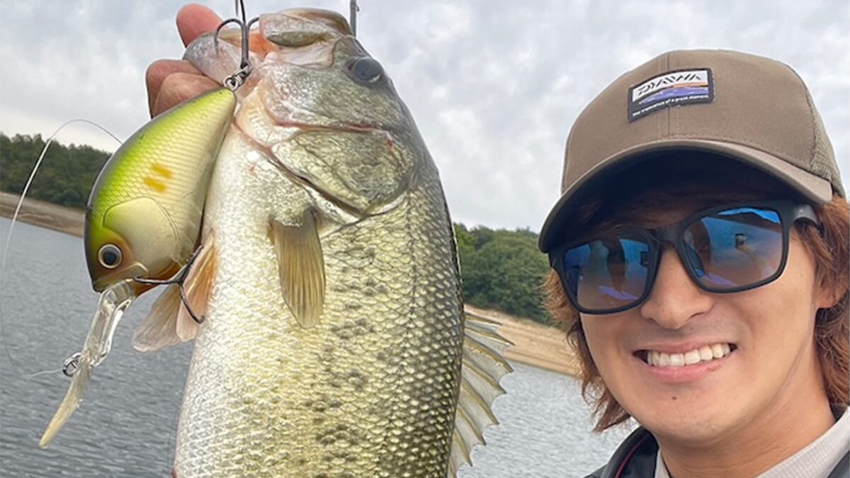 |入鹿池がついに解禁! 大減水・ハイプレッシャーでもハードベイトオンリーで攻略。釣れたルアーは…?