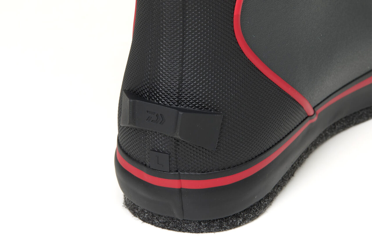 ｜DAIWAから釣り専用ブーツが登場。“特殊ゴム”素材採用で、軽量化しながら快適な履き心地。専用設計だからこその完成度に。