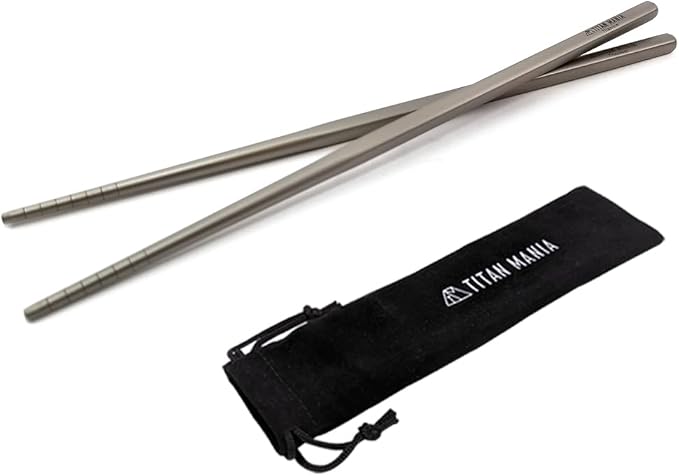 釣り場でも家庭でも使いやすい。TITAN MANIA「チタン箸」は軽量で頑丈なアウトドアギア