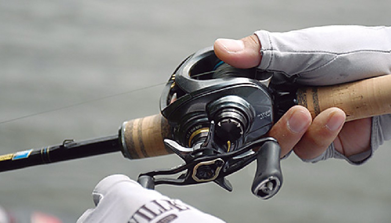 ｜【名前の由来には犬が関係!?】話題の新作ノイジー『レッドカブ』のすべてをグラスルーツの2人が解説！【将監川で奏でる水面協奏曲】