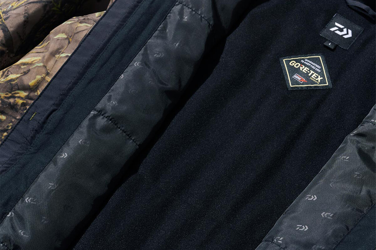 |DAIWAの“GORE-TEX”特盛ウィンタージャケット。2層生地を採用しながら蒸れ知らずで冬シーズンの釣りにオススメの1着に。
