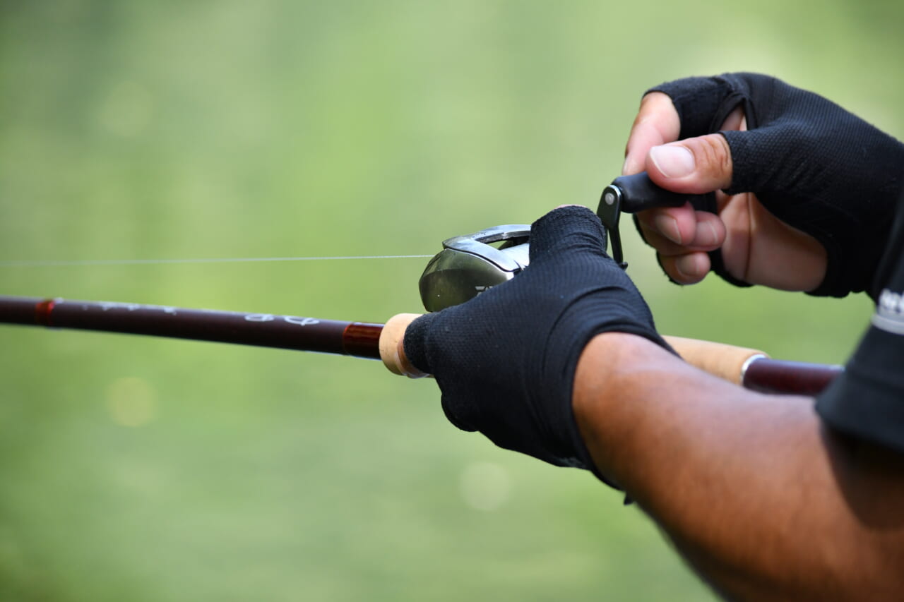 |『バス釣り上達100のヒント』CH.13「秋は巻き物ってほんとなの!?」【帰ってきた、シン・ネバギバ。】清水盛三、インタビュー連載!!