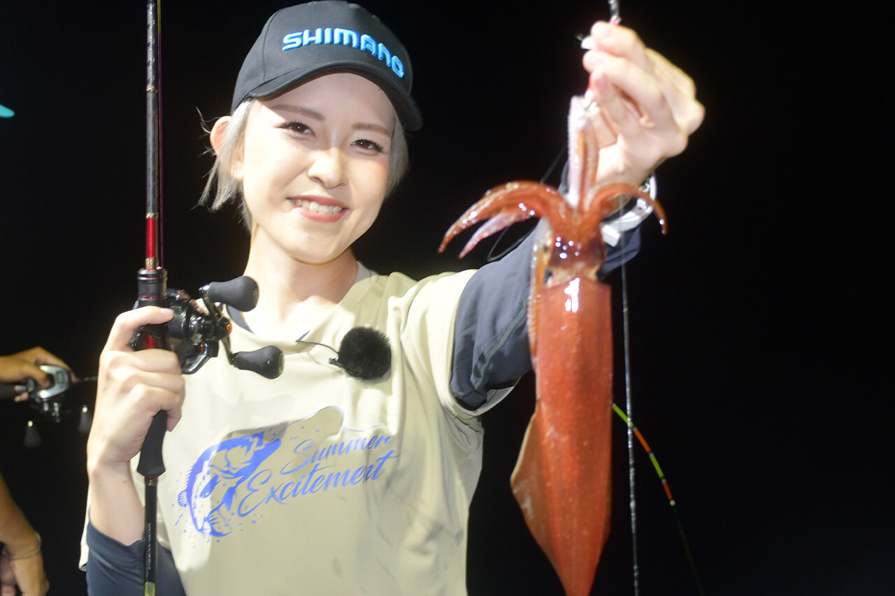 ｜「ドキドキ感がクセになる…」遊漁船で中乗りとして活躍する清水彩香が、ティップエギングの魅力を解説！