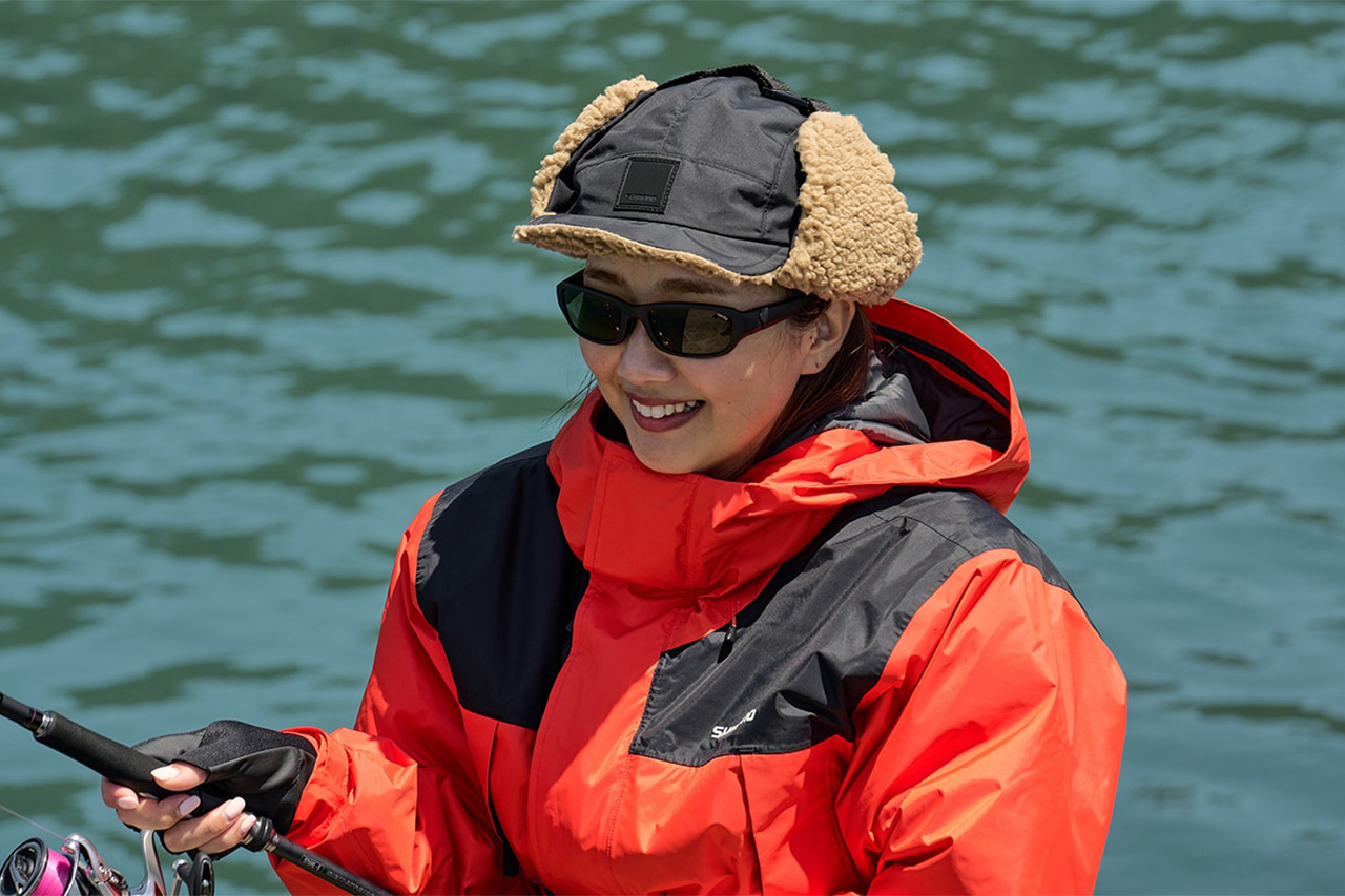 ｜シマノから“透湿&防水”の『ボアキャップ』が登場。ソフトなシープボア採用で、厳しい寒さから耳を保護。