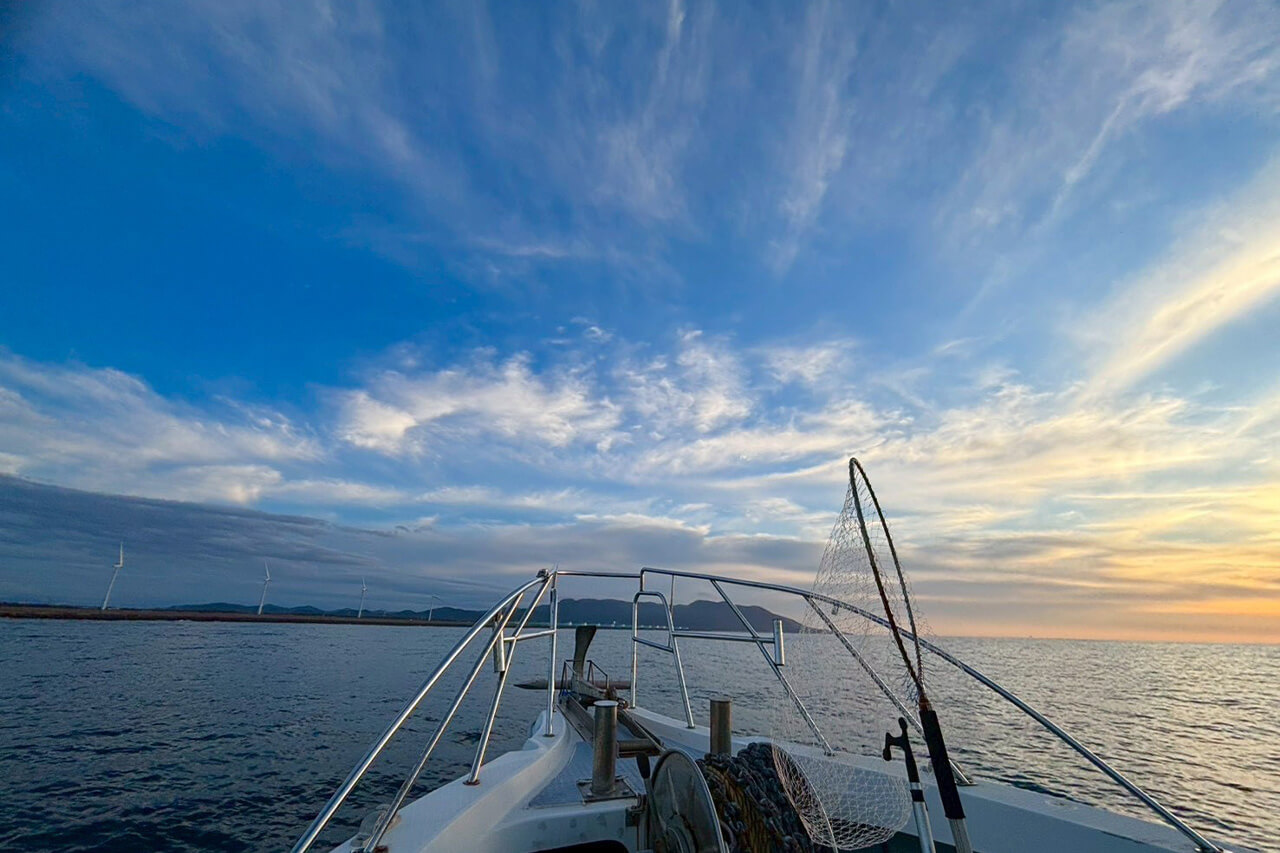 ｜「ドキドキ感がクセになる…」遊漁船で中乗りとして活躍する清水彩香が、ティップエギングの魅力を解説！