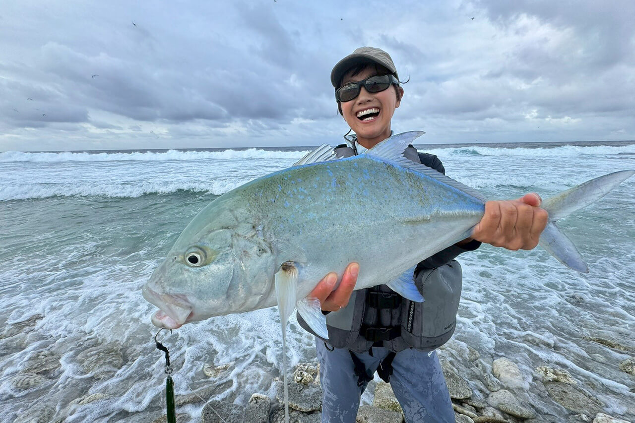 |【福島和可菜のLove Fishing】GTの後はフライで楽しむキリバス遠征!巨大シャコも捕獲して大満足の釣行に!