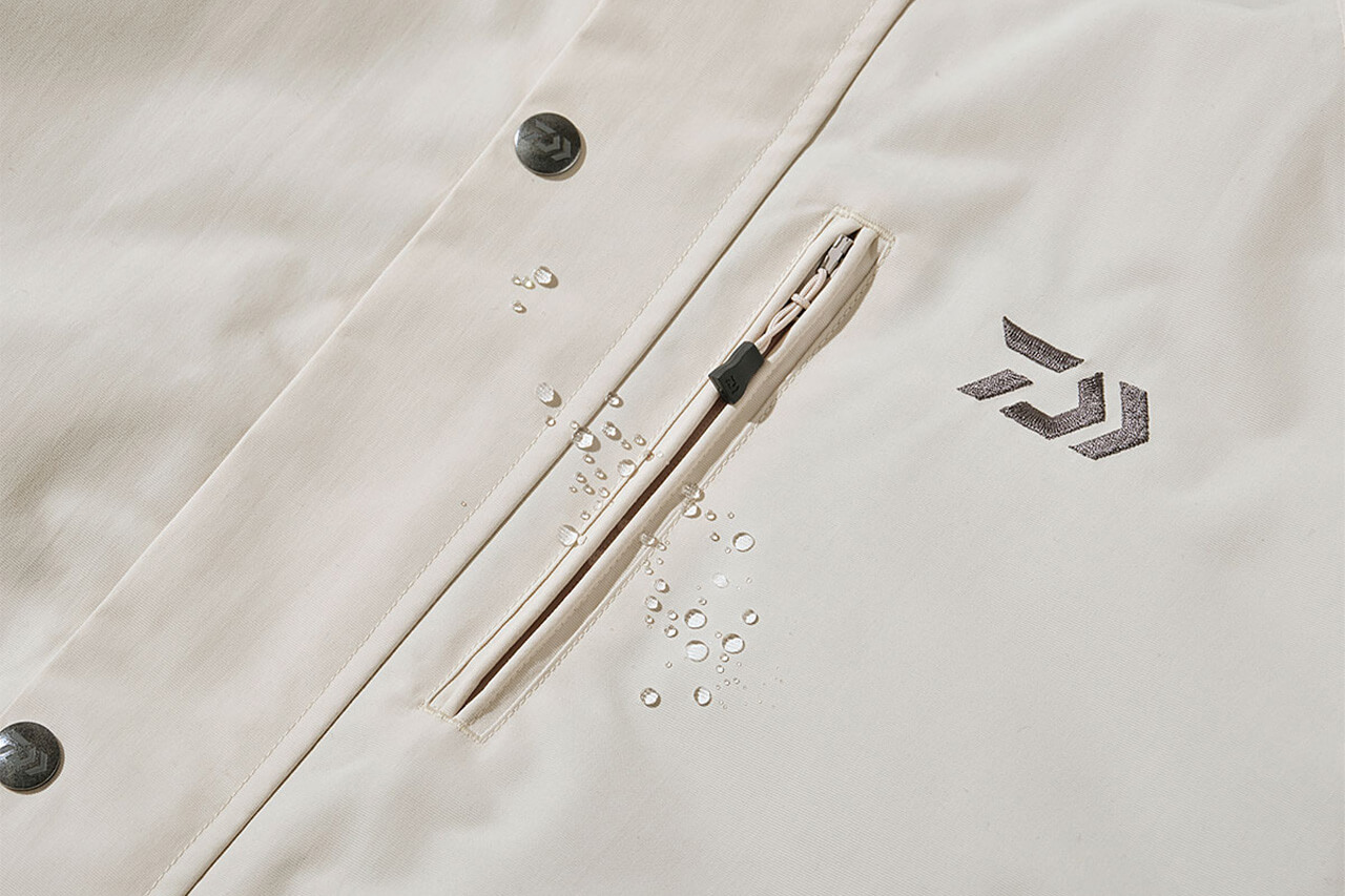 ｜防寒着で迷っているならコレが最適解かも？DAIWAの最新ウインタースーツがセットアップで3万円台。「RAINMAX®」採用で防水対策もバッチリ。