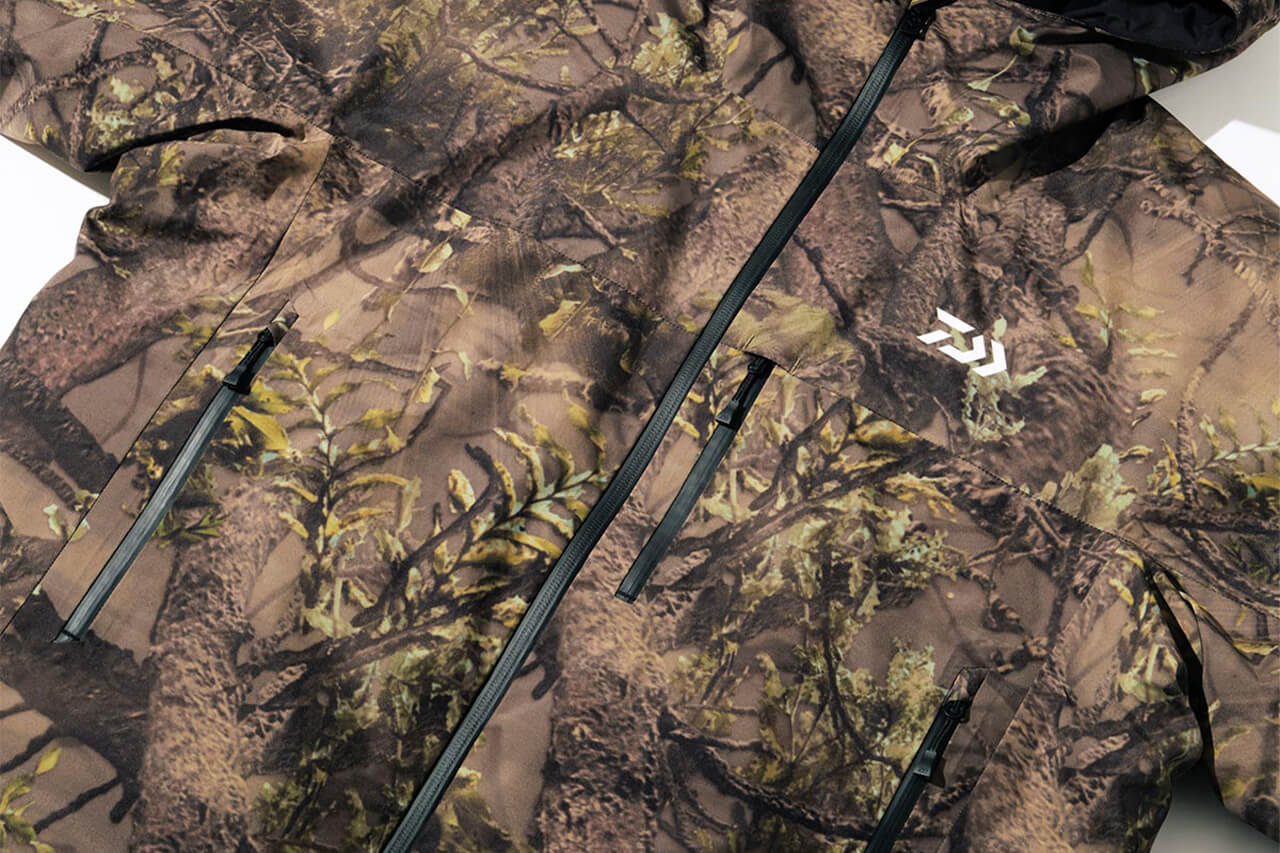 ｜DAIWAの“GORE-TEX”特盛ウィンタージャケット。2層生地を採用しながら蒸れ知らずで冬シーズンの釣りにオススメの1着に。