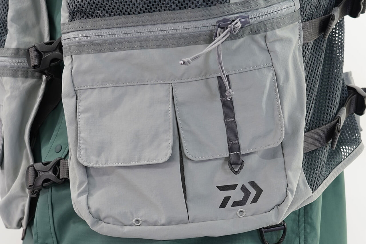 ｜「クマ対策も考慮ってマジか…」DAIWAから登場する“多機能ベスト”。渓流師必見の完成度に。