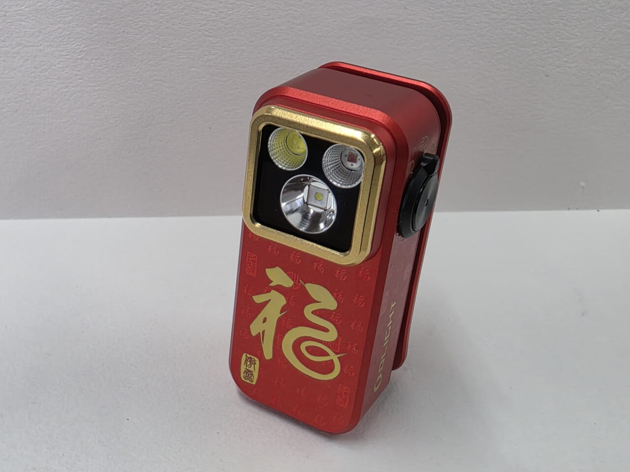 ｜【1ヵ月で900個以上売れた！】嬉しい「3要素」が揃った最強ミニライトを見つけた！屋外活動から災害対策もこれで安心!?