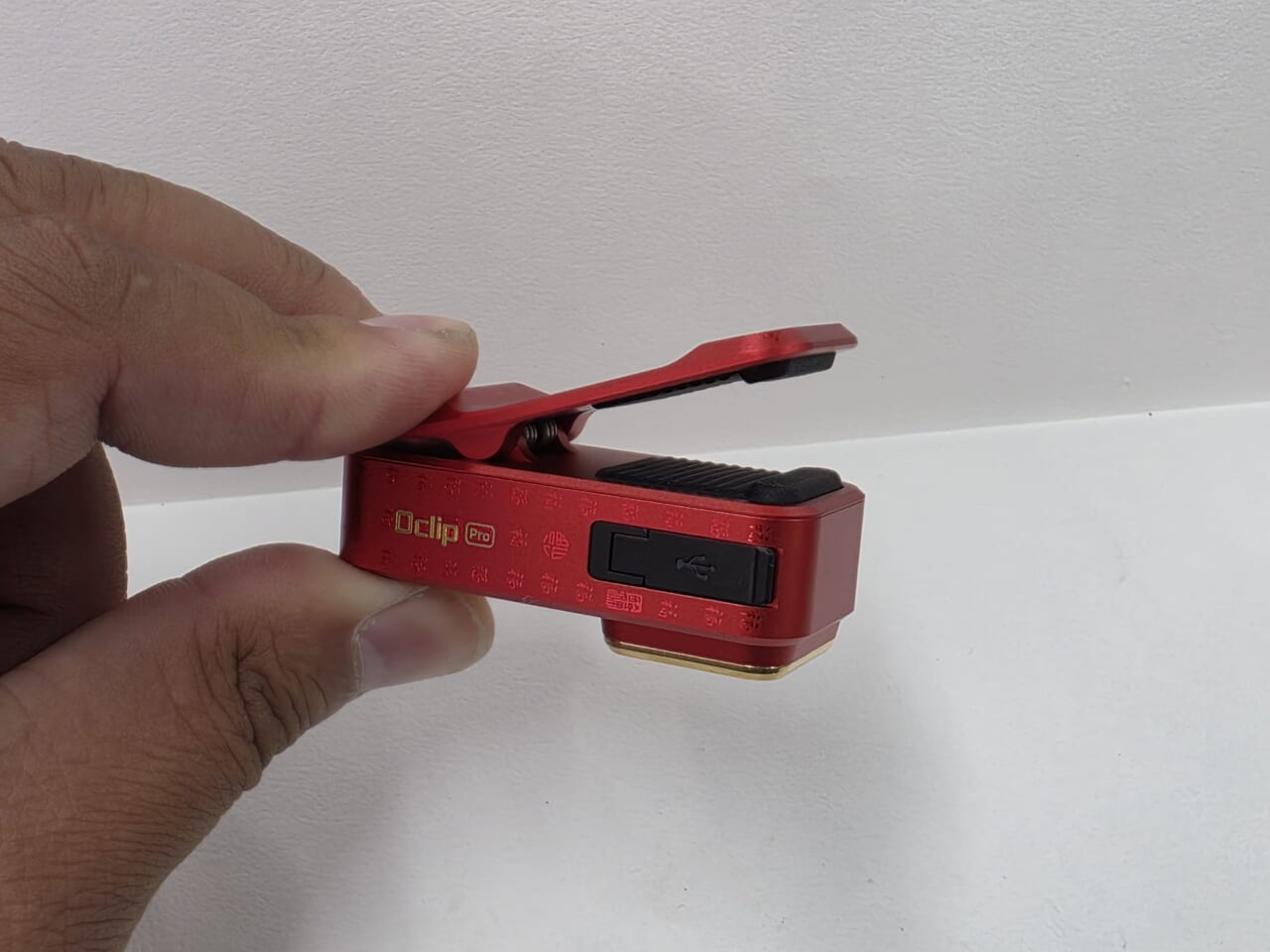 ｜【1ヵ月で900個以上売れた！】嬉しい「3要素」が揃った最強ミニライトを見つけた！屋外活動から災害対策もこれで安心!?