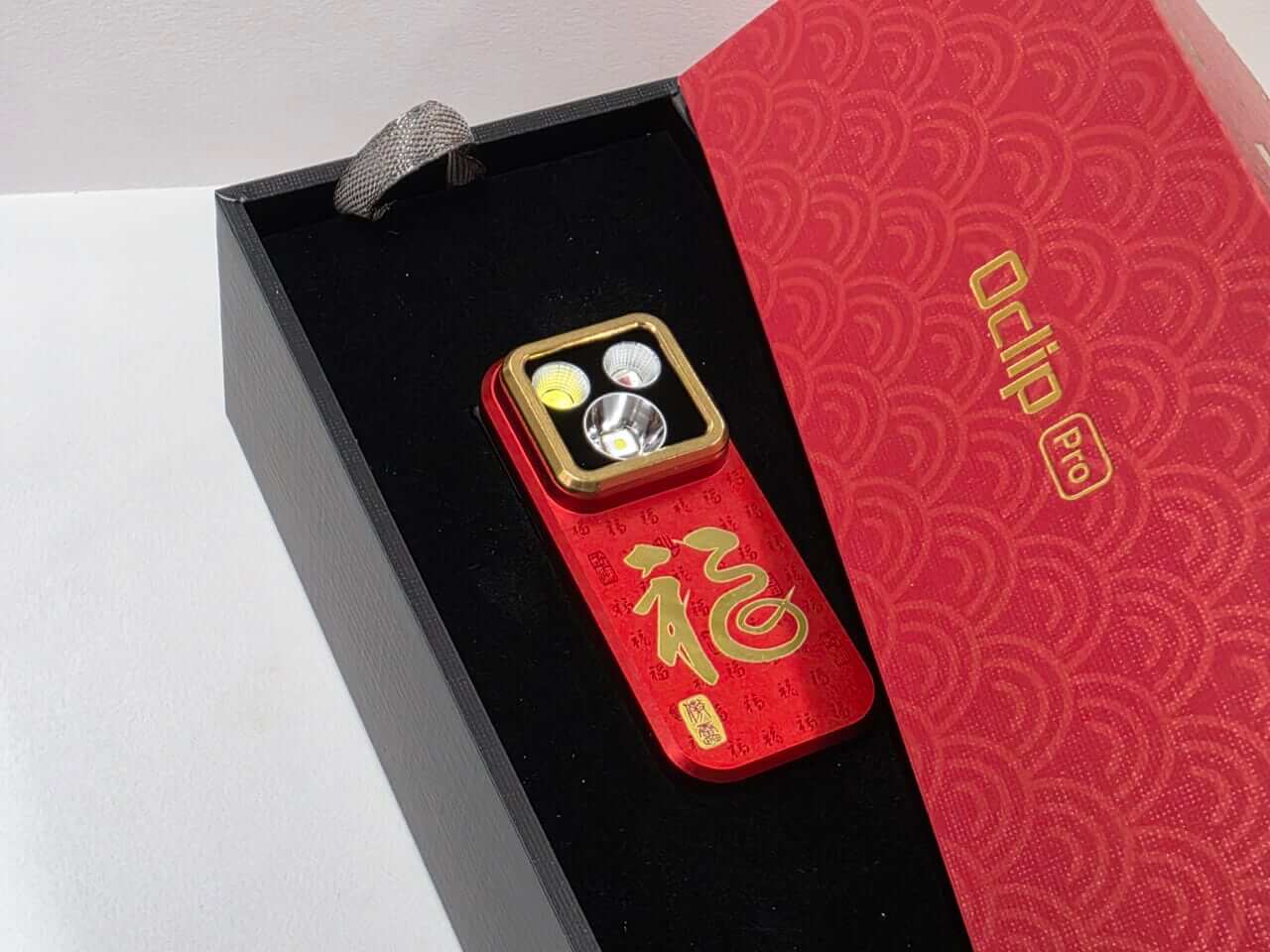 |【1ヵ月で900個以上売れた!】嬉しい「3要素」が揃った最強ミニライトを見つけた!屋外活動から災害対策もこれで安心!?