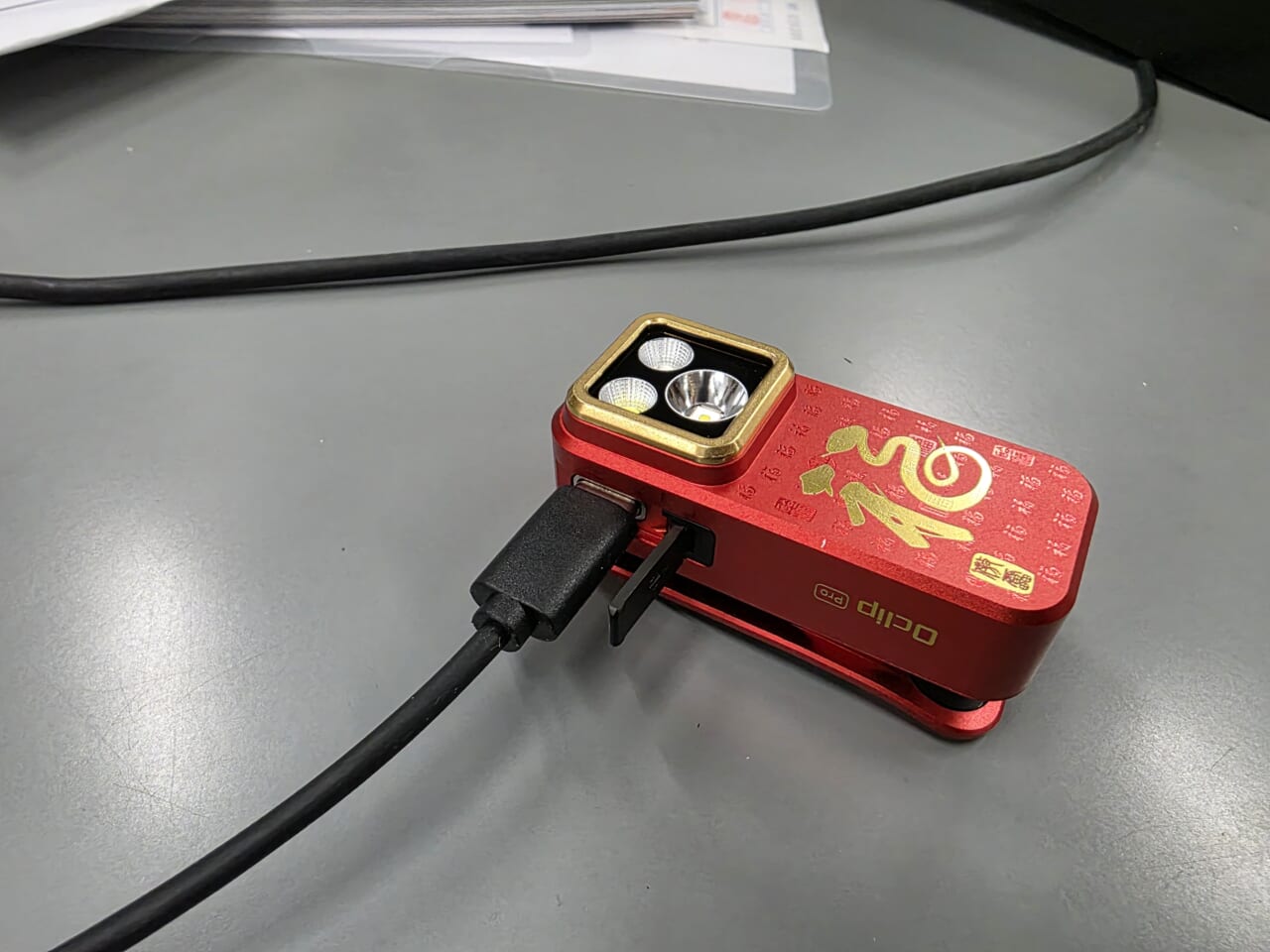 |【1ヵ月で900個以上売れた!】嬉しい「3要素」が揃った最強ミニライトを見つけた!屋外活動から災害対策もこれで安心!?