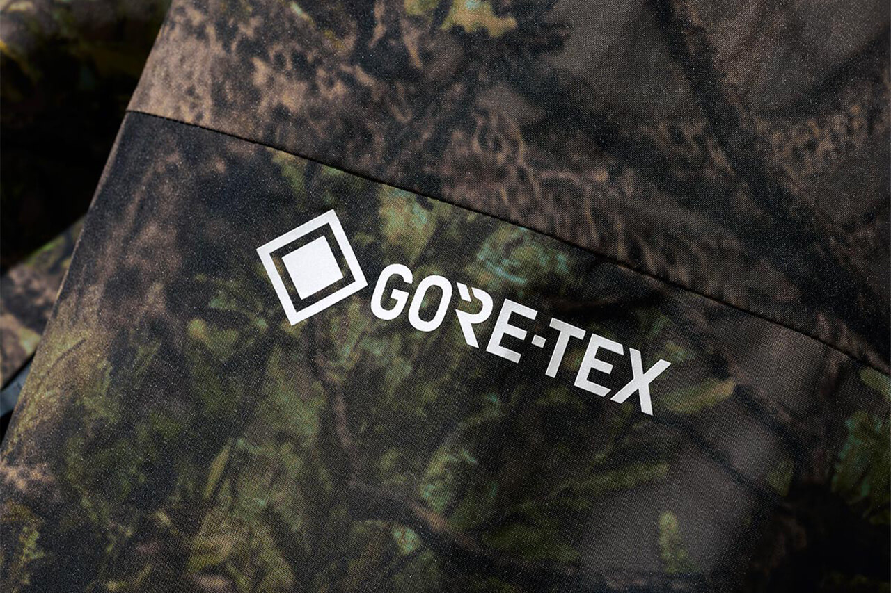 ｜DAIWAの“GORE-TEX”特盛ウィンタージャケット。2層生地を採用しながら蒸れ知らずで冬シーズンの釣りにオススメの1着に。