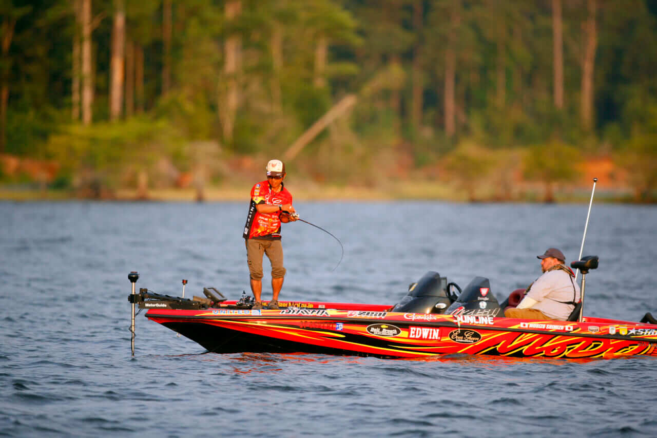 |『バス釣り上達100のヒント』CH.13「秋は巻き物ってほんとなの!?」【帰ってきた、シン・ネバギバ。】清水盛三、インタビュー連載!!
