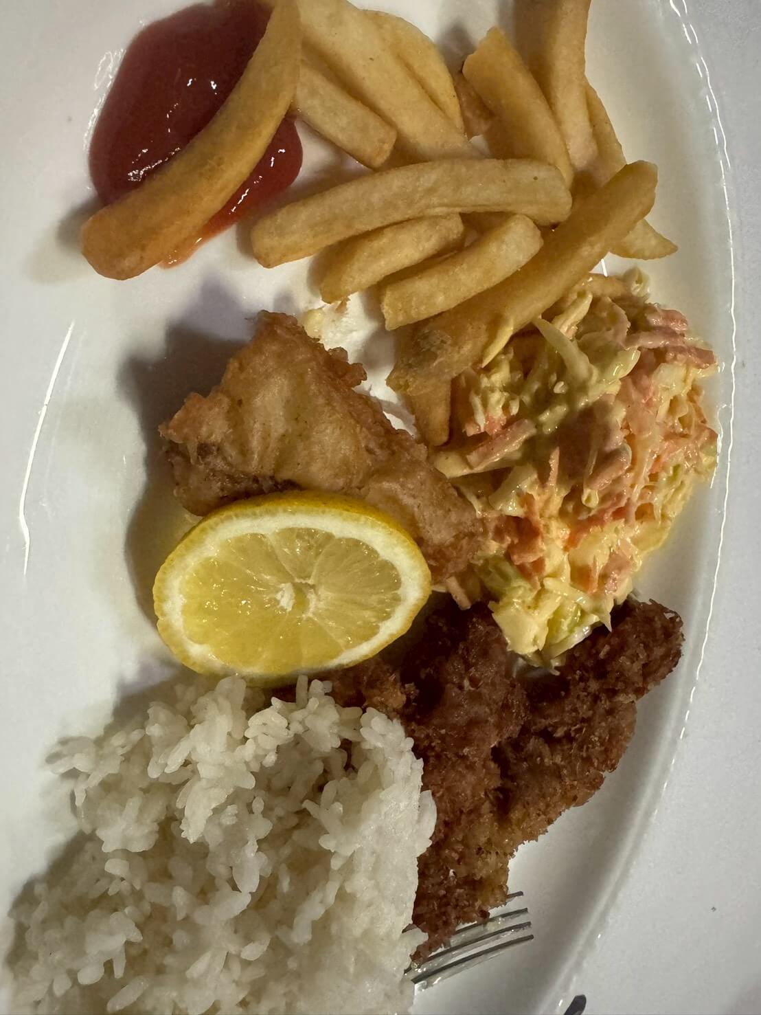 |【福島和可菜のLove Fishing】GTの後はフライで楽しむキリバス遠征!巨大シャコも捕獲して大満足の釣行に!