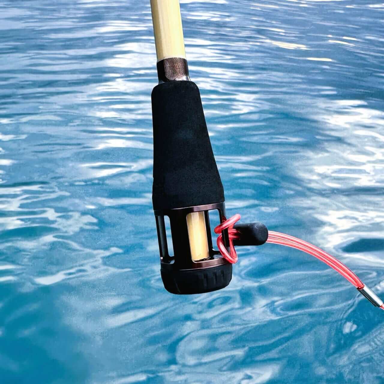 ｜【その手があったか！】まさかの機能を搭載した釣り竿でもう落下の心配とサヨナラ！もちろん魚が釣れる高性能！！