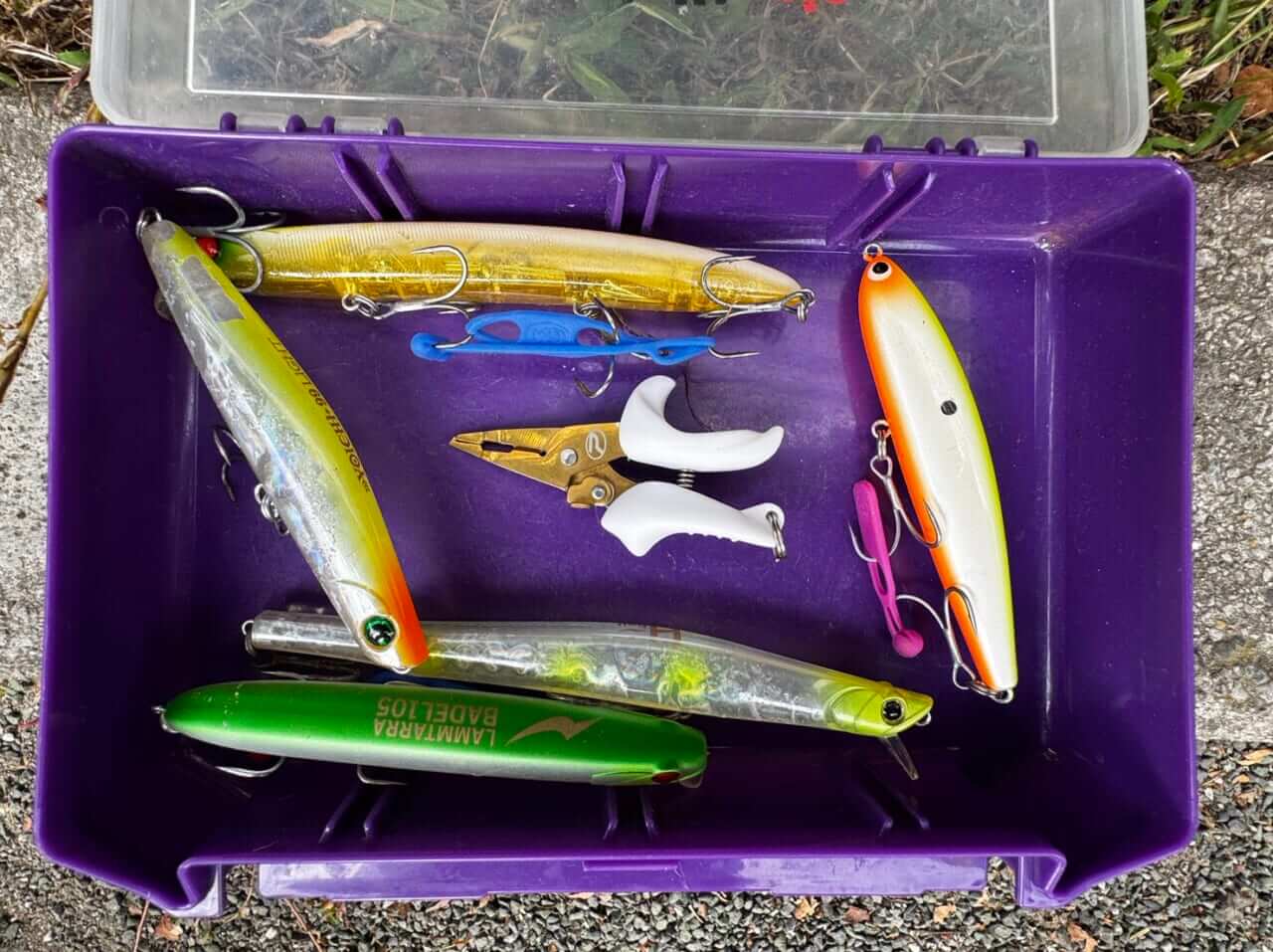 |「マジで小さい」「数百円で買える」超ミニサイズのプライヤーなのに『全機能』搭載でバッグに忍ばせておきたい件。