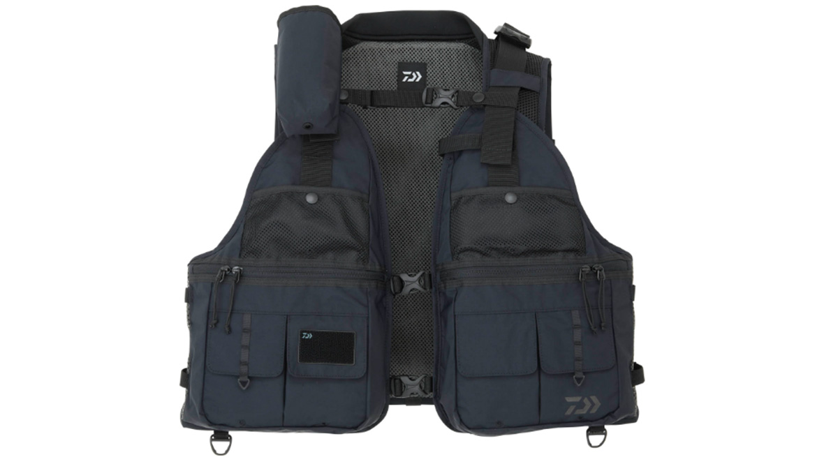 |「クマ対策も考慮ってマジか…」DAIWAから登場する“多機能ベスト”。渓流師必見の完成度に。