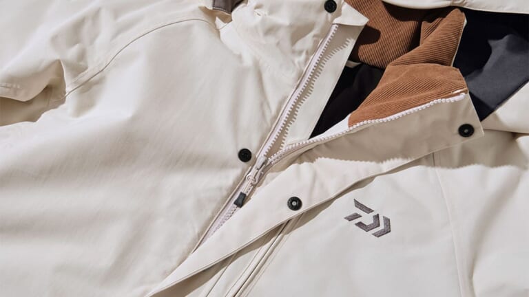 防寒着で迷っているならコレが最適解かも？DAIWAの最新ウインタースーツがセットアップで3万円台。「RAINMAX®」採用で防水対策もバッチリ。