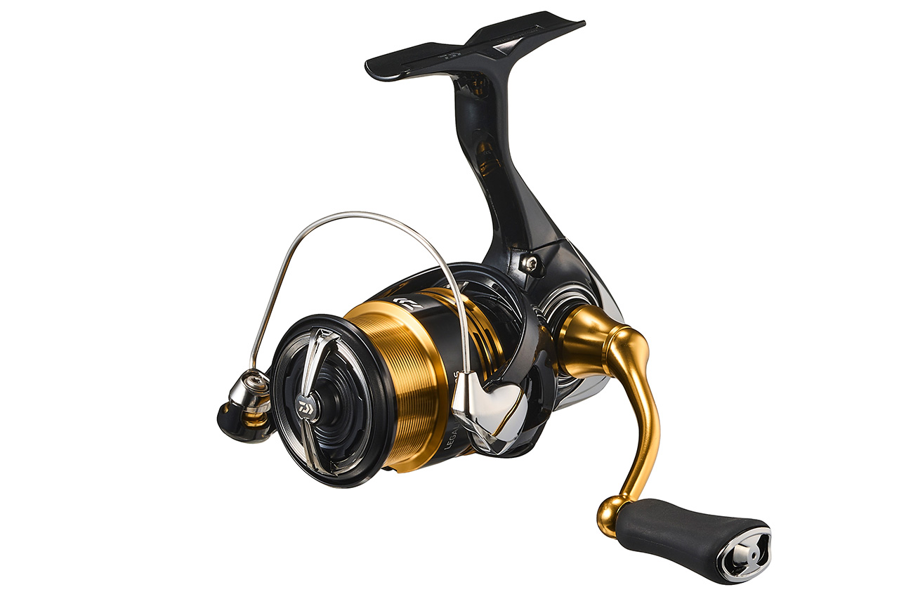 |【シマノ・DAIWA】編集部が選ぶコスパ最強モデルはコレ!釣りを始めたい方や、リーズナブルで高性能なリールを求めている方にオススメのリール4選!