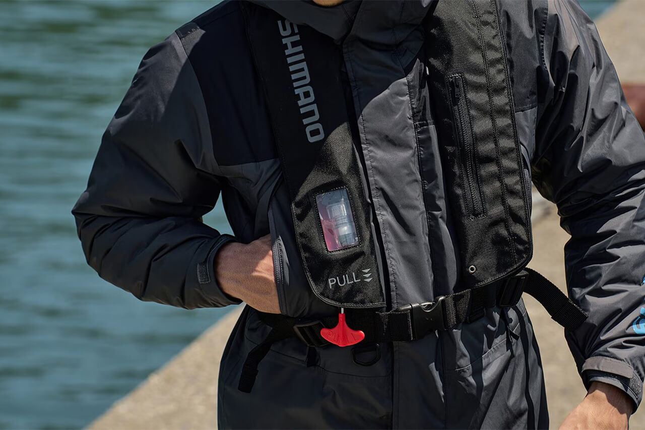 ｜シマノのこだわり防寒ウェアが登場。暖かさと動きやすさを両立、防水基準もクリアした『コスパ最強モデル』。
