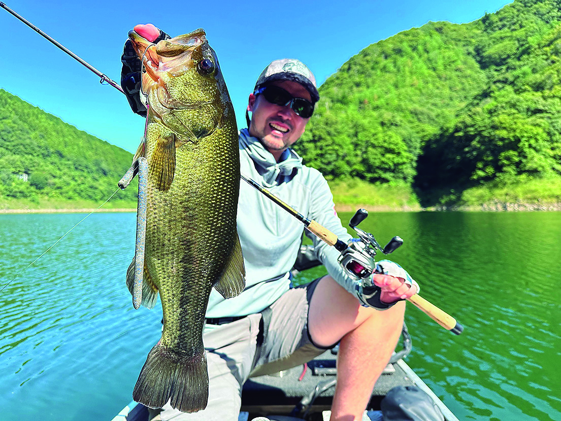 ｜【ラインにスマホの保護フィルム⁉】最上級フロロの秘密は「プラズマ」処理にあり⁉