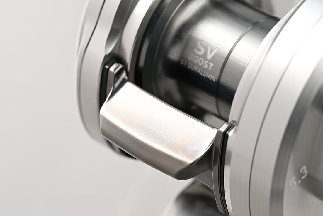 |【8年ぶりモデルチェンジ】やっぱりシルバーがカッコいい!「巻き」の真打”丸形”リール登場!!