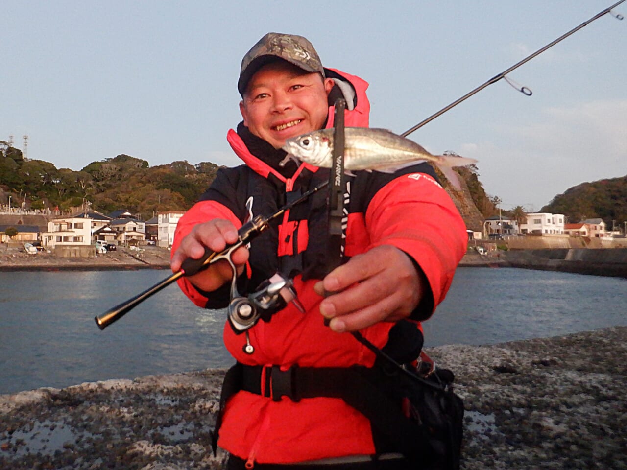 ｜【防寒対策も！】外房アジングでゲストフィッシュ連発⁉月下美人MXにラインナップされたショートモデルの魅力もぞれぞれ解説！【今日もいいチョーシ】