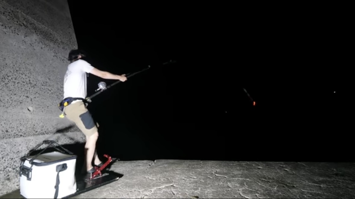 ｜「マジで釣れるの…」「ヤバいくらいいるかも」身近な堤防で“記録クラス”を狙った結果。「幻の噂を確かめていきます」