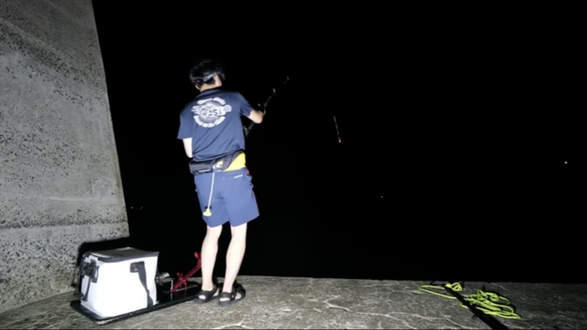 ｜「マジで釣れるの…」「ヤバいくらいいるかも」身近な堤防で“記録クラス”を狙った結果。「幻の噂を確かめていきます」