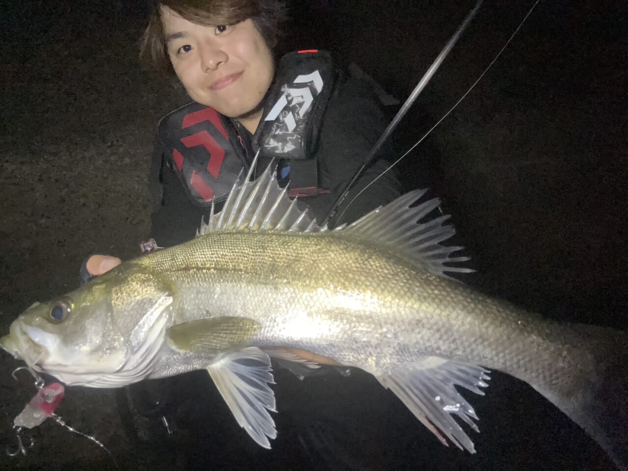 |水温は安定か?下がった直後か?真冬のシーバス釣りで大切な2つの考え方【おススメルアー&防寒も紹介!】