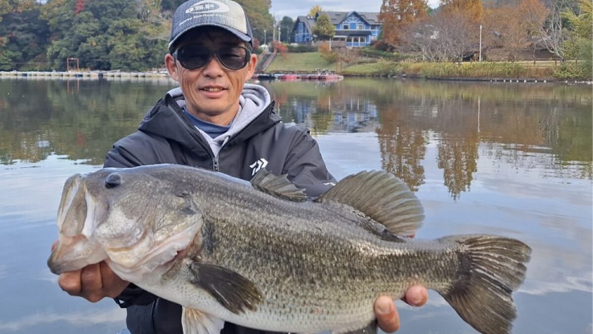 |ニジマス放流後の亀山湖の状況は?ニジマス喰いならやはりこのルアーがオススメ!【つきぬけろ! オリキンもばいる】