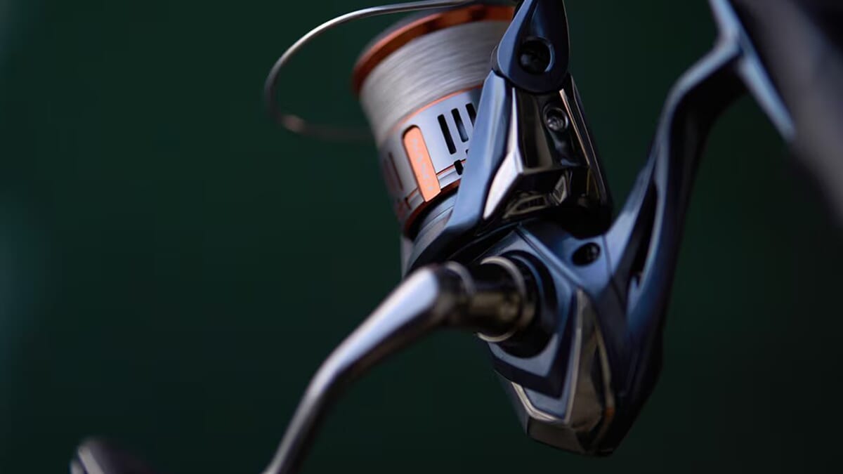 ｜シマノの『大人気リール』が“5年ぶりのフルモデルチェンジ”。1万円台なのに上位機種のテクノロジーを受け継いだハイコスパモデルに。気になる価格と発売日は？