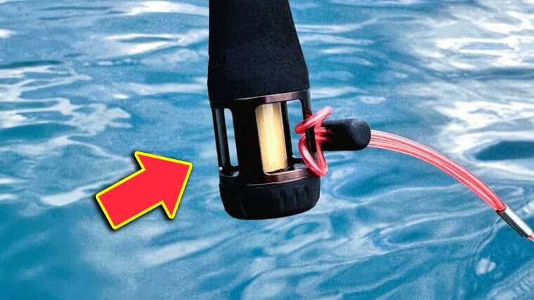 【その手があったか！】まさかの機能を搭載した釣り竿でもう落下の心配とサヨナラ！もちろん魚が釣れる高性能！！