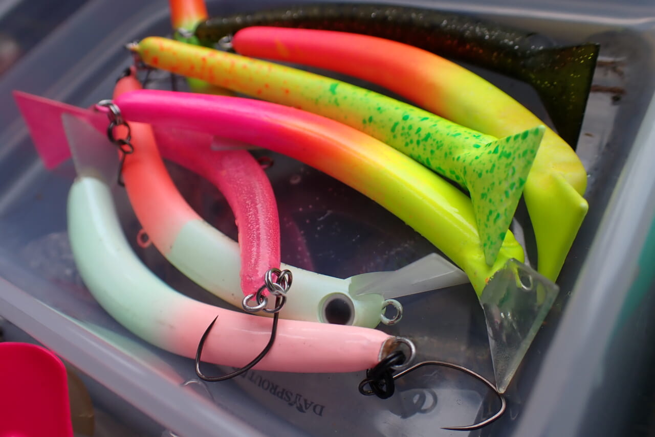 |キャンタ鱒王オリカラがグロー化!? あの「さかさにょろ60SF」に『鱒王マッディピンクグロー』爆誕!さらに『鱒王バナナグロー』激追!!