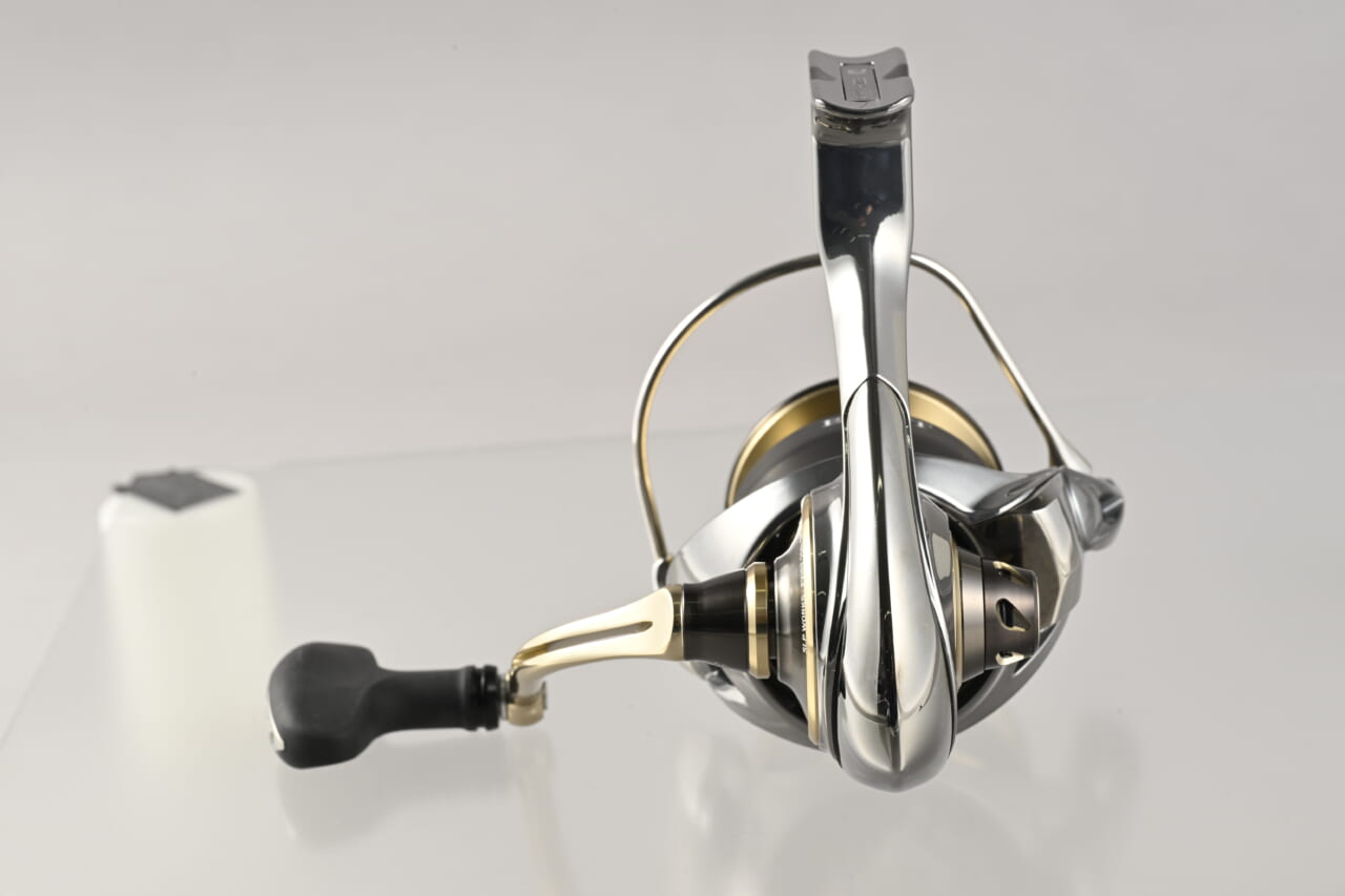 ｜「初代を彷彿…」DAIWAのイグジストに“20周年記念”モデルが登場。純正にはないデザインで、注文殺到間違いなしか…？