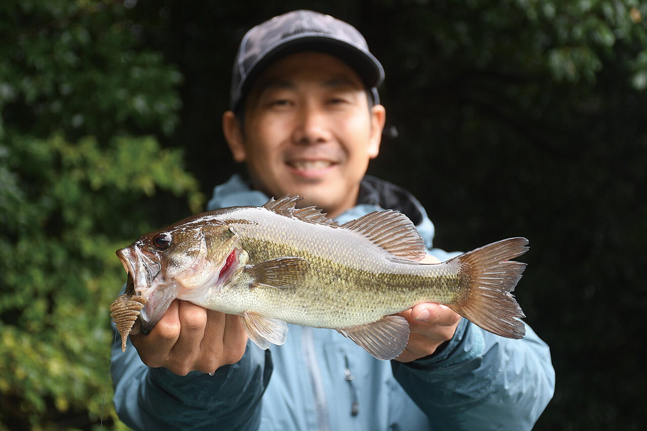 ｜亀山ダムで56cmのバスを釣れ！鬼畜すぎるお題にOVER31リアルトーナメント2025亀山戦優勝が挑む！