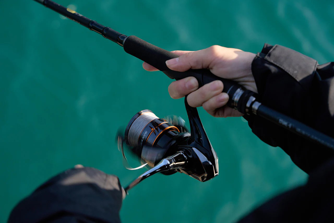 ｜「最初の1台はコレ」シマノから登場する『ハイコスパリール』。上位機種譲りのテクノロージーを搭載した満足度の高い1台に。