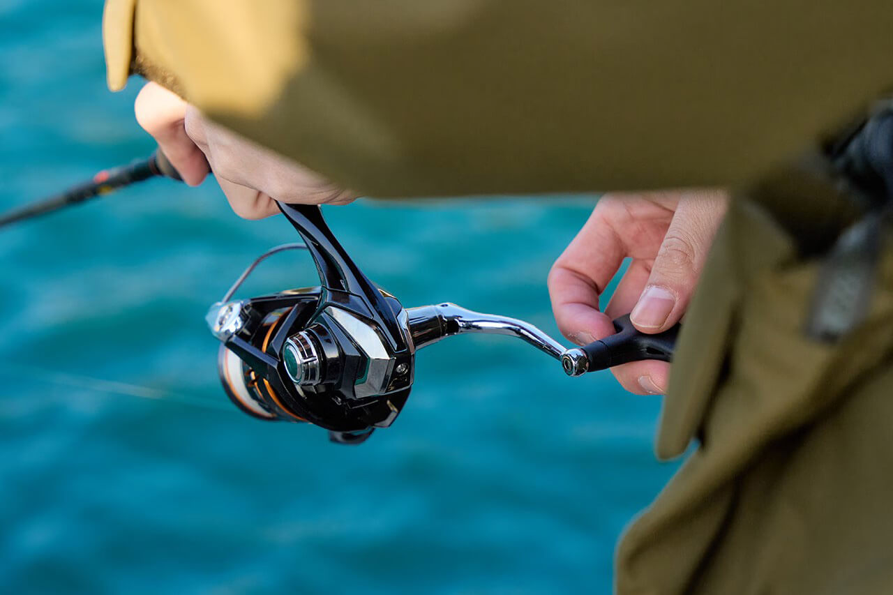 |「最初の1台はコレ」シマノから登場する『ハイコスパリール』。上位機種譲りのテクノロージーを搭載した満足度の高い1台に。