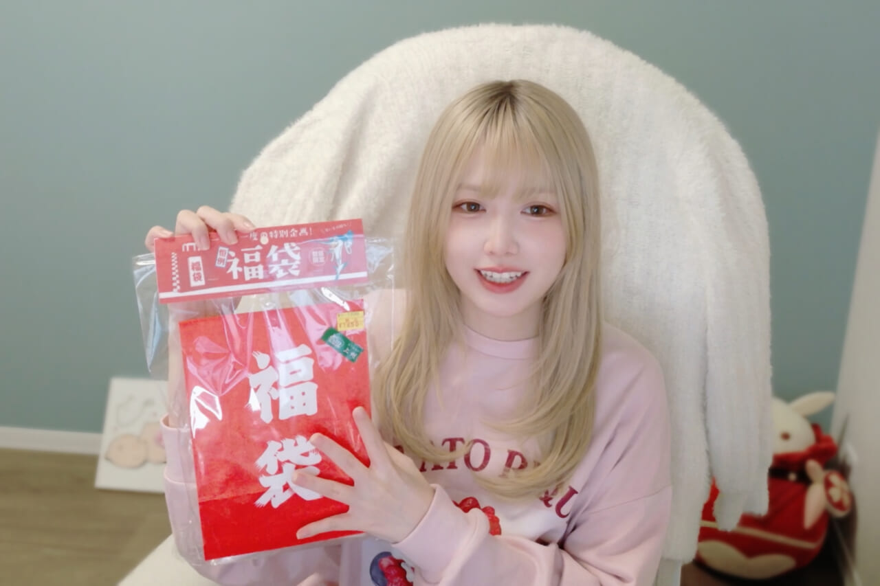 ｜「え、可愛い」釣りガールが『釣具福袋』を開封してみたら…。気になる中身がコチラ。「とっても楽しかったです！」